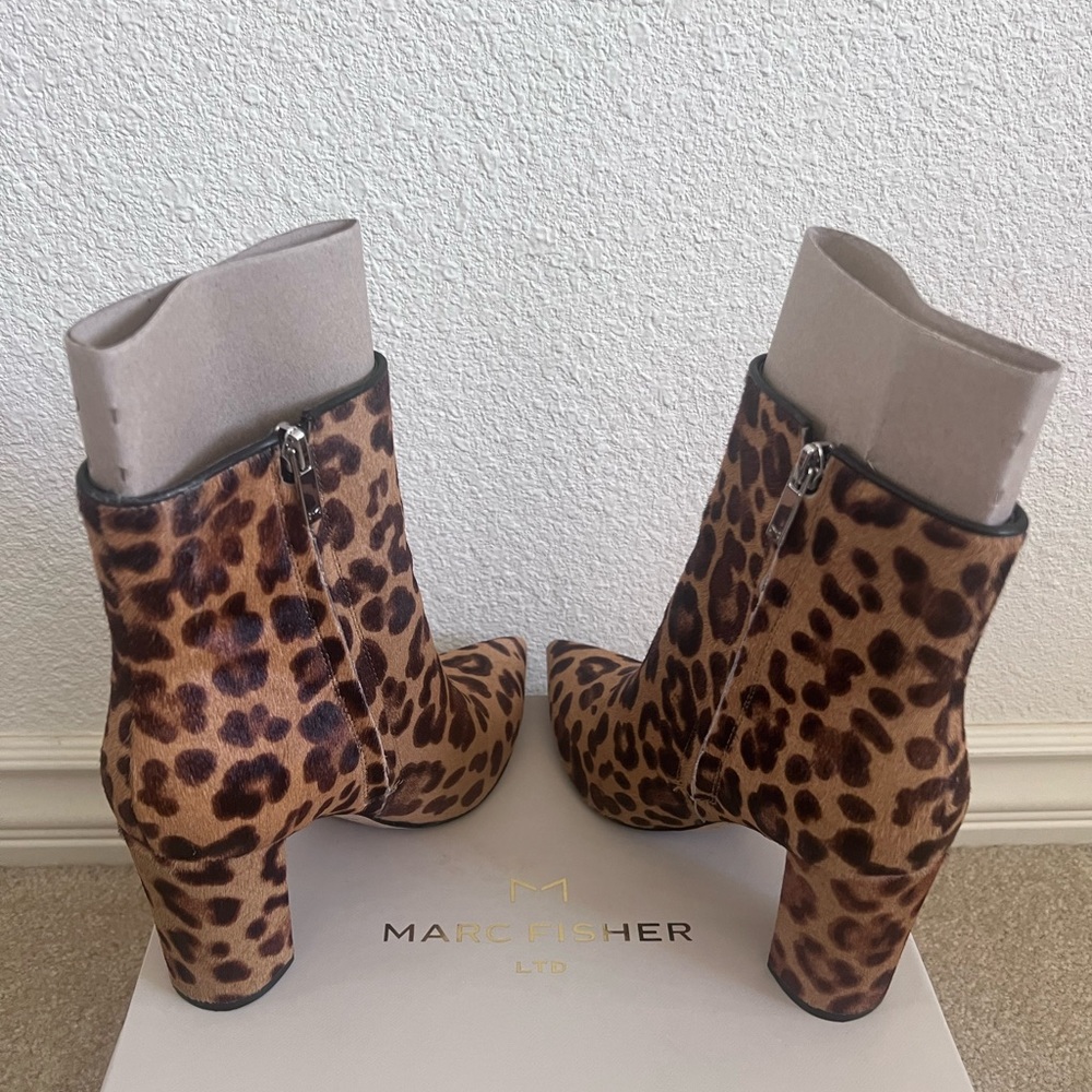 Marc Fisher Size 6 brown multi pony booties animal print - Picture 4 of 5